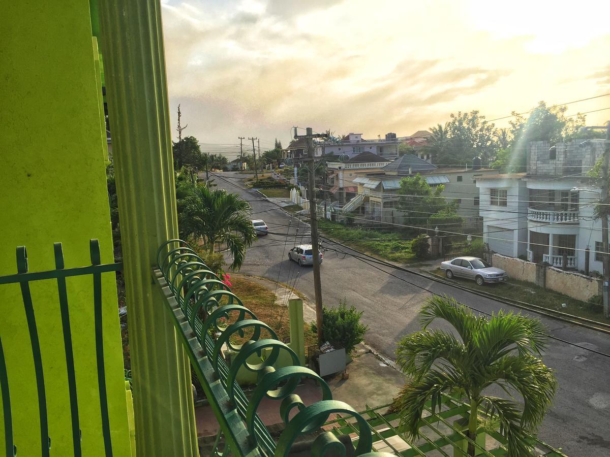Yaad Hostel Montego Bay Exterior photo
