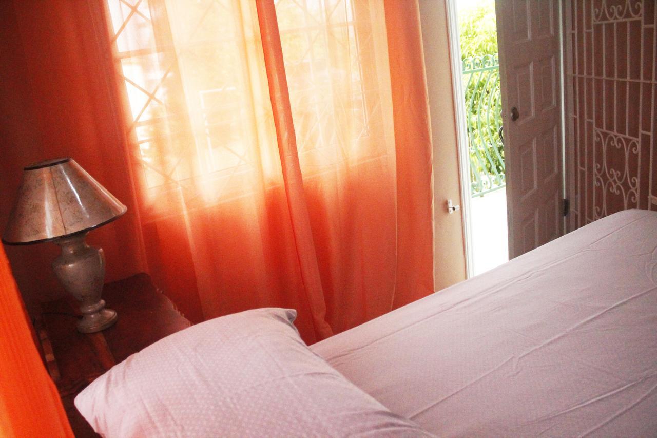 Yaad Hostel Montego Bay Exterior photo